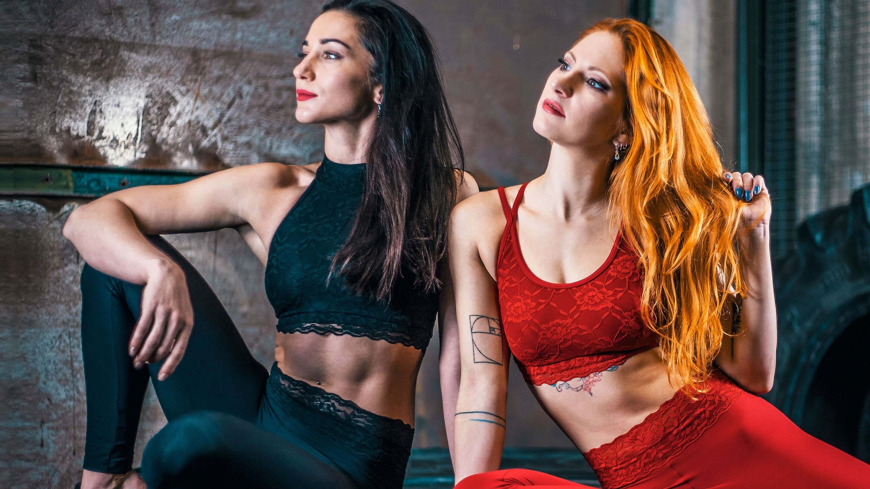 Lace Pole Wear Collection