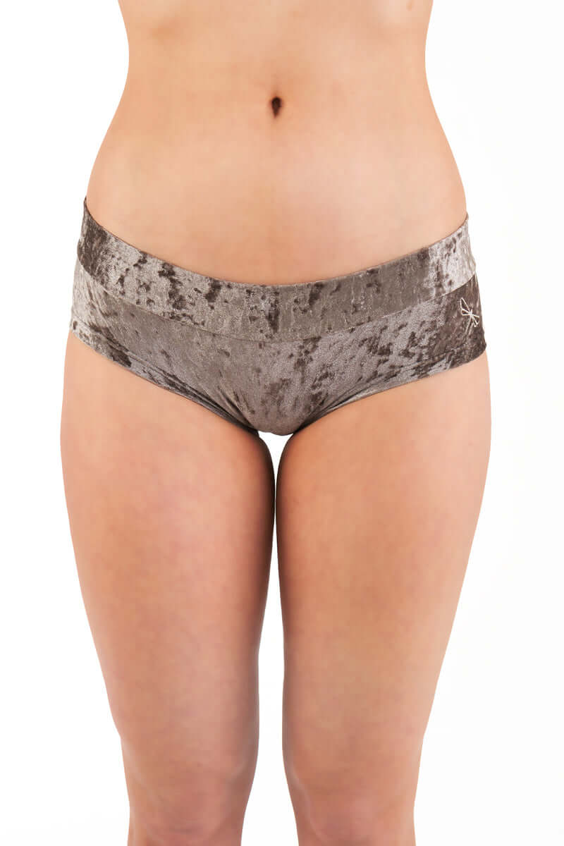 Velvet booty shorts - Hot pants | Hot pants - sametové kraťasy | Color: stone velvet | Pole Shorts | Dragonfly Pole Dance Clothing and Bikram Hot Yoga Wear