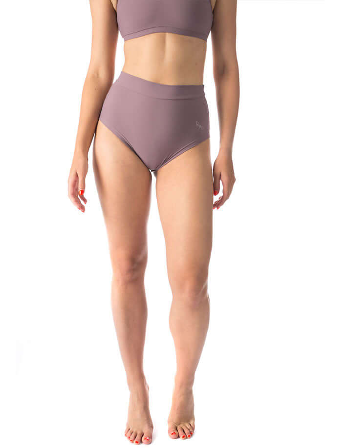 Scrunch pole shorts Lola | Shorts | Color: black | Pole Shorts | Dragonfly Pole Dance Clothing and Bikram Hot Yoga Wear