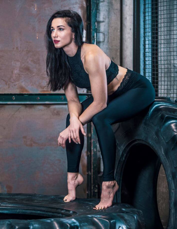 Sport leggings with lace Adriana | Leggings | Color: black lace | Yoga Leggings | Legging en dentelle | Leggings with lace | Sportovní legíny s krajkou | Sport Leggings mit Spitze