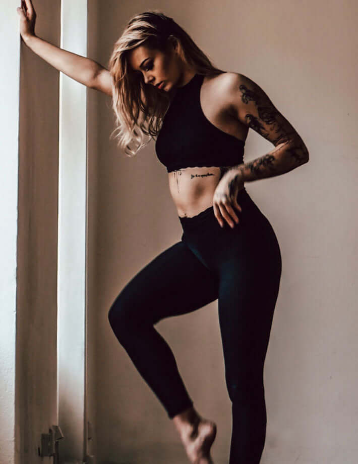 Sport leggings with lace Adriana | Leggings | Color: violet lace | Yoga Leggings | Legging en dentelle | Leggings with lace | Sportovní legíny s krajkou | Sport Leggings mit Spitze