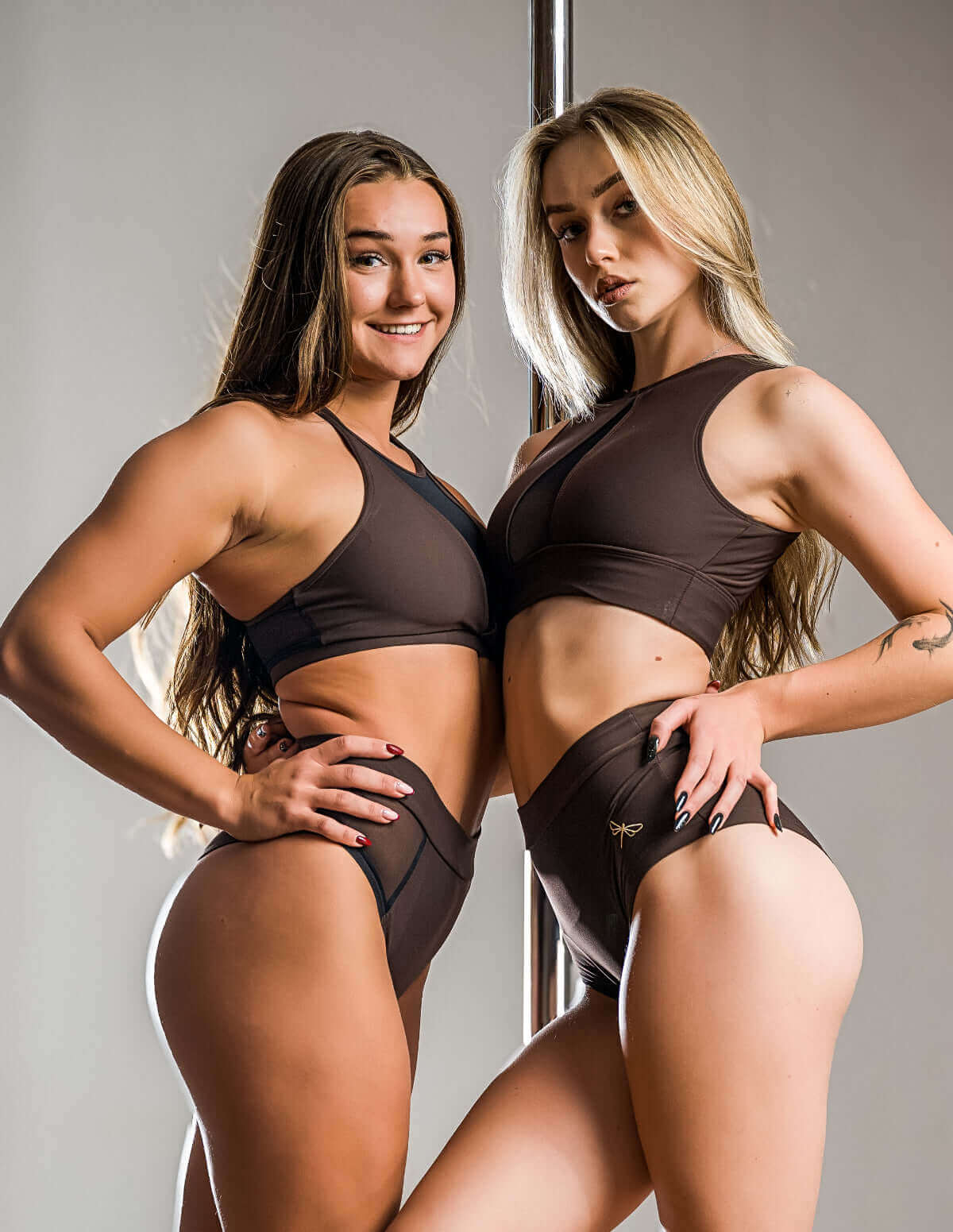 pole fitness dress Pole dance dress code Poledancerka