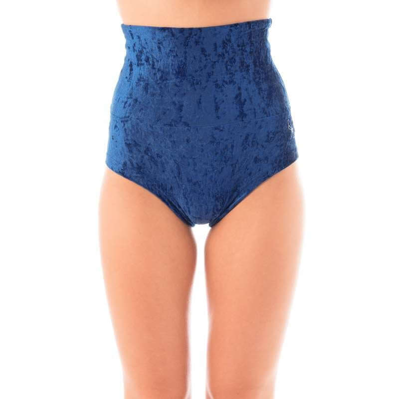 Velvet pole shorts Betty | High Waist Samt Pole Shorts | Color: emerald velvet | Sametové pole dance šortky | Dragonfly Pole Dance Clothing and Bikram Hot Yoga Wear