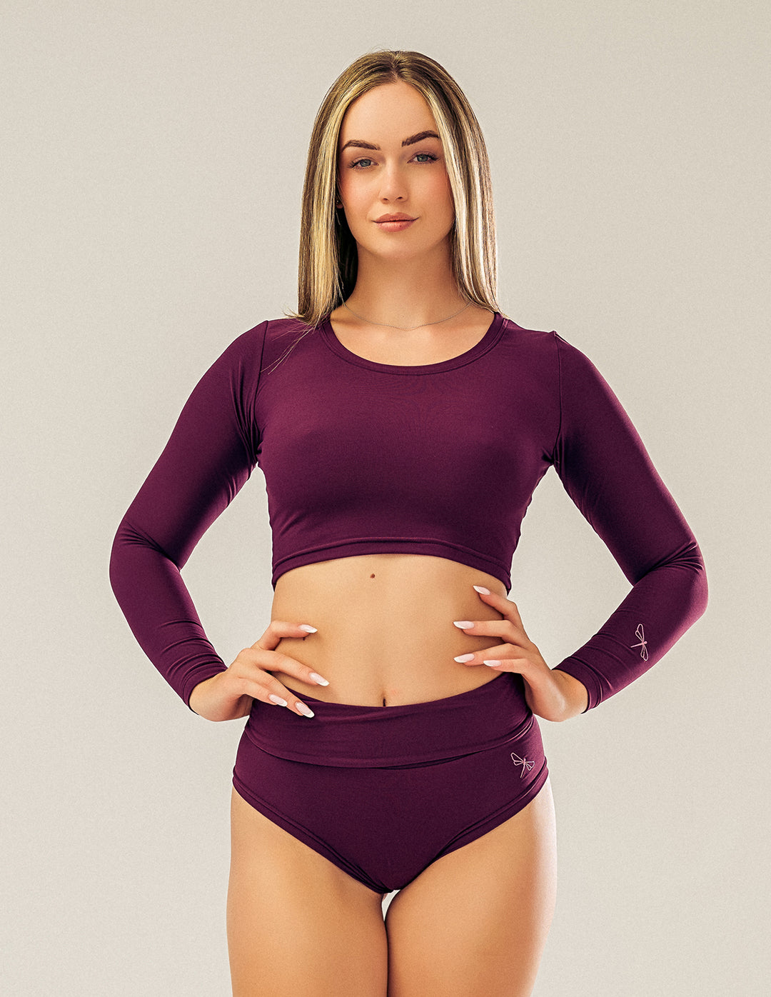 Betty high-waisted pole dance shorts – plum