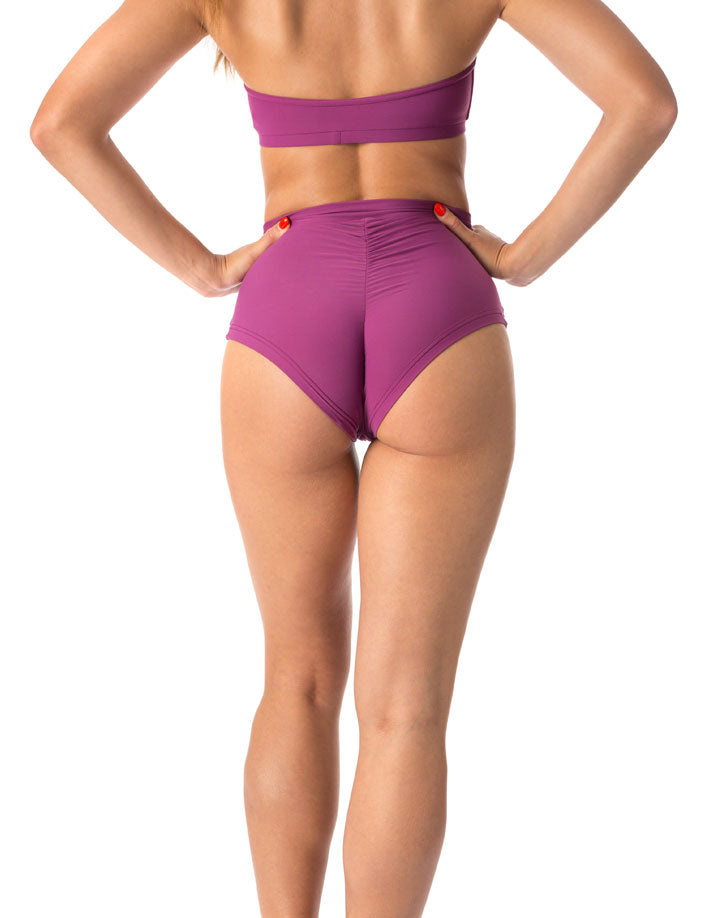 Lola scrunch butt shorts Activewear Dragonfly